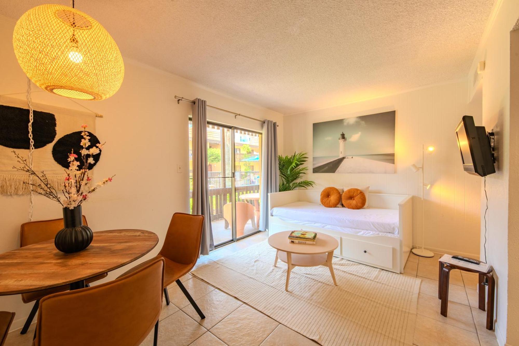 شقة Flamingos Hideaway Stylish 1Br Coastal Escape 155 جنوب جزيرة بادري المظهر الخارجي الصورة